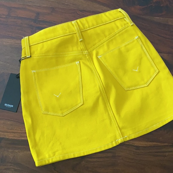 HUDSON Jeans The Viper Mini Yellow Skirt - Picture 6 of 8